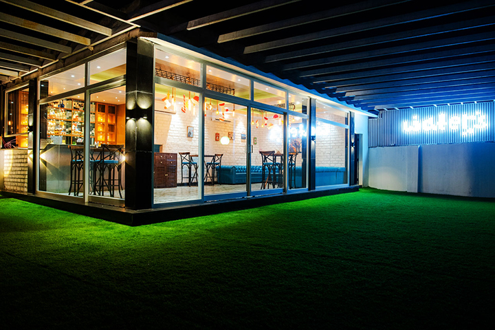 golden leaf bar image